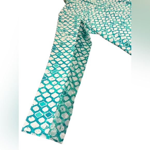 IBKUL Doreen Print Long Sleeve Mock Neck Top- Caribbean Tiles Size Medium UPF50 - Picture 5 of 7